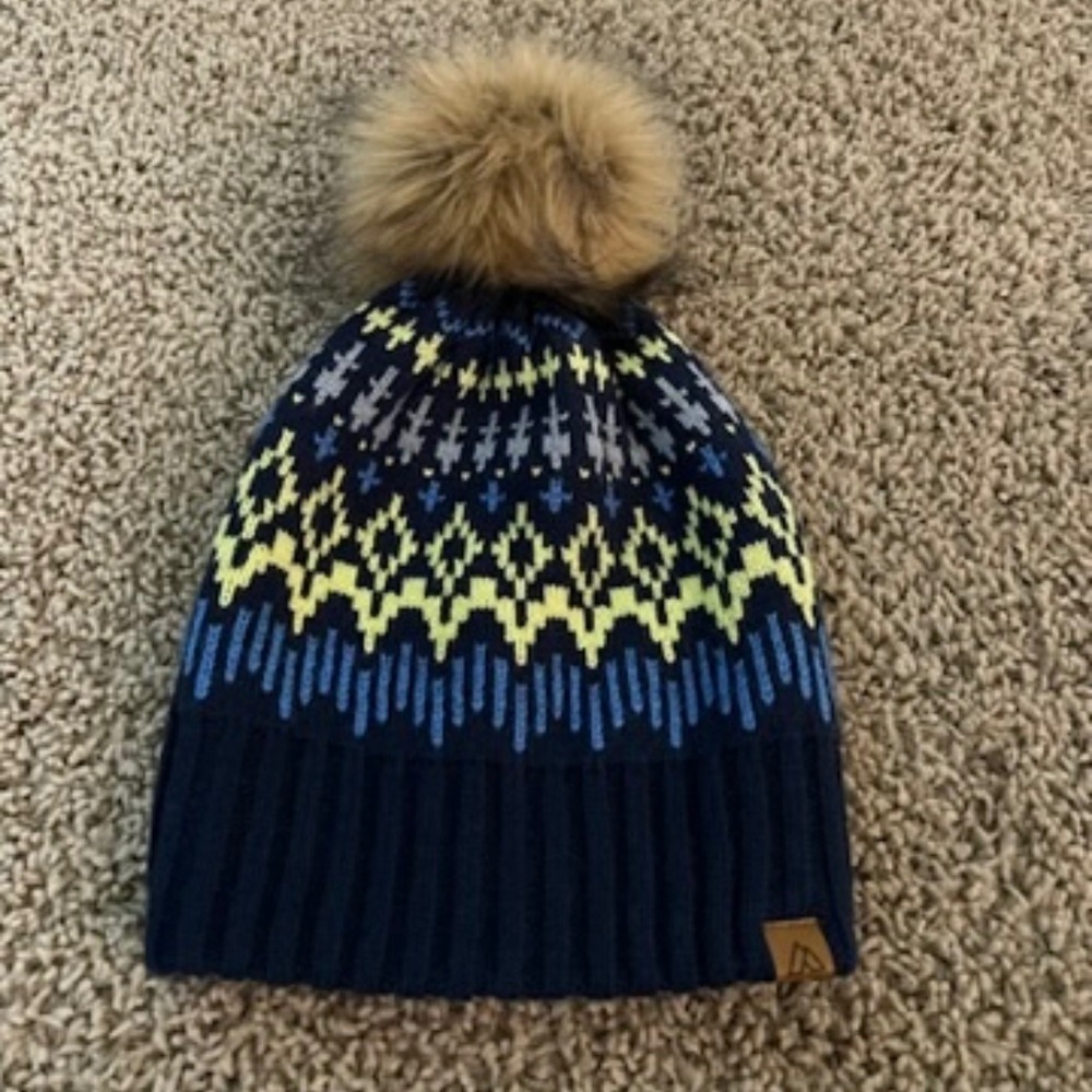 New Womens Alpine Design Fair Isle Beanie Knit Pom Winter Hat Navy Yellow